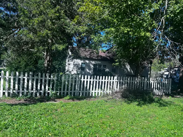 208 S Elm Street, Loda, IL 60948