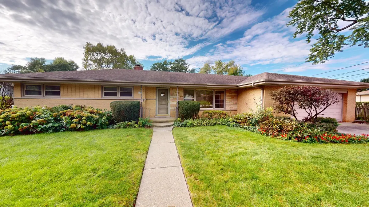 1105 W Grove Street, Arlington Heights, IL 60005 - #1