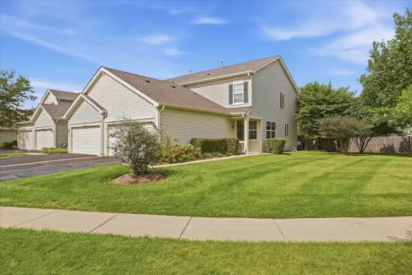 530 W Kristina Lane, Round Lake, IL 60073