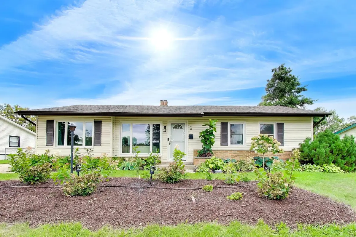 401 E Elk Grove Boulevard, Elk Grove Village, IL 60007 - #1