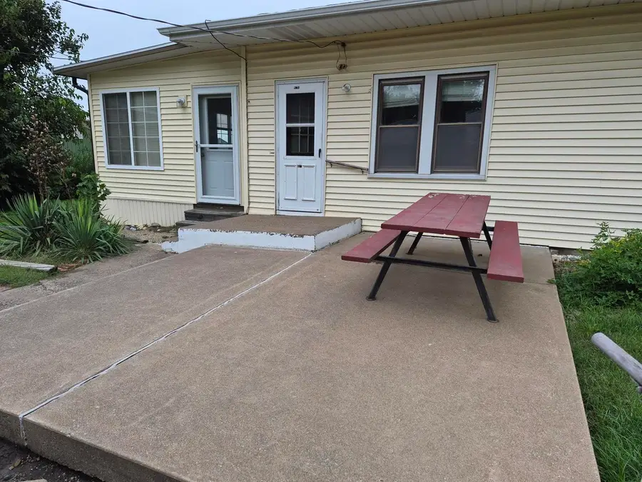 1796 Us Route 67 Highway, Milan, IL 61264 - #2