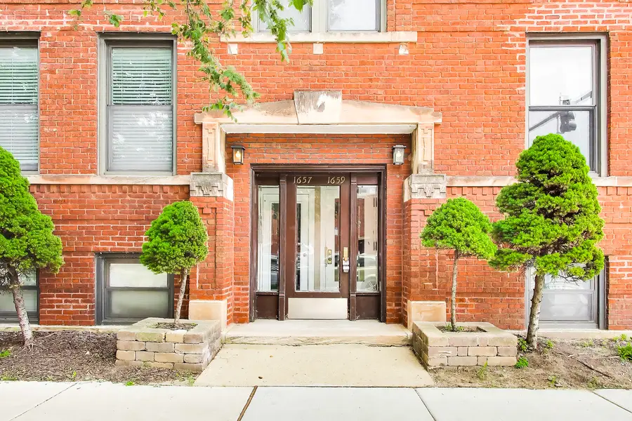1659 W Addison Street #1, Chicago, IL 60613 - #2