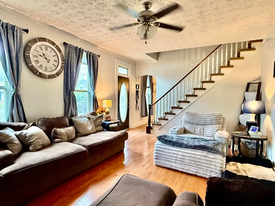 621 Metropolis Street, Metropolis, IL 62960 - #2