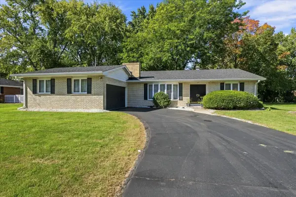 373 Lra Drive, Aurora, IL 60506