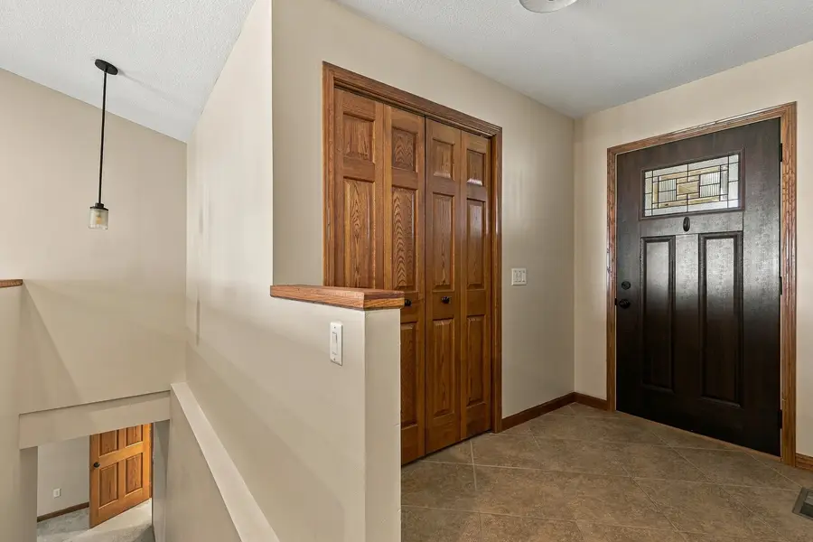 705 10th Avenue, Colona, IL 61241 - #3