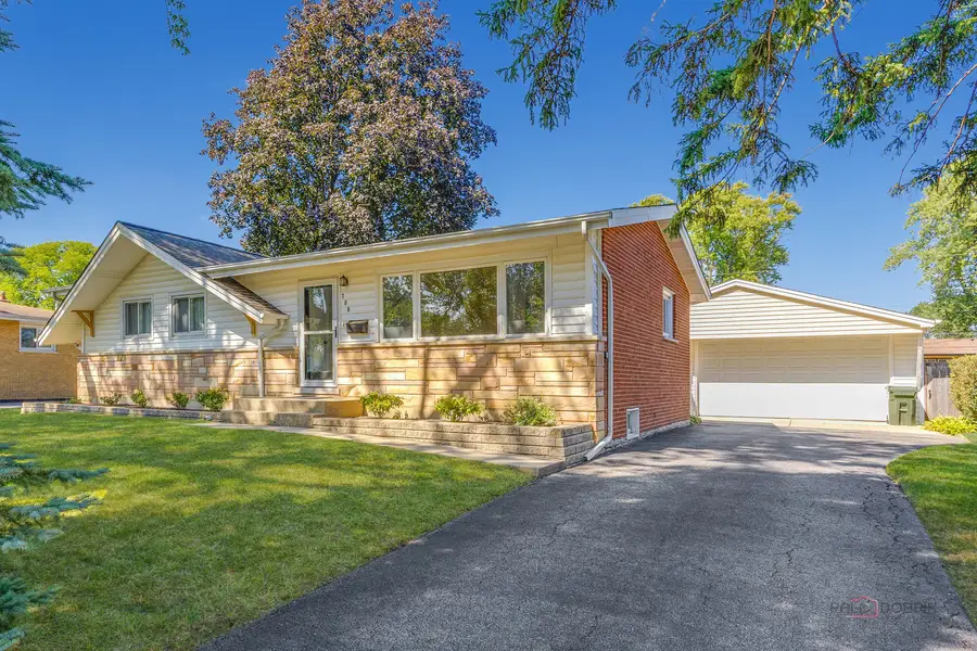 700 Elderberry Lane, Mount Prospect, IL 60056 - #2