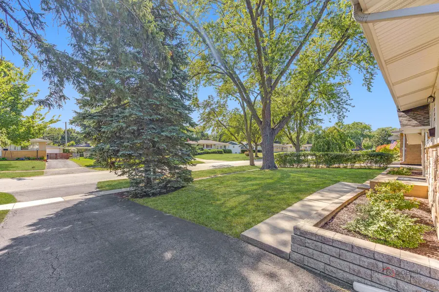 700 Elderberry Lane, Mount Prospect, IL 60056 - #3