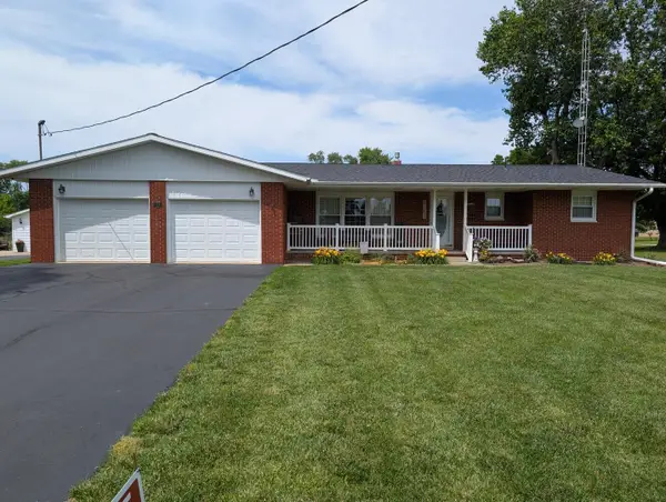 111 W Embarras Street, Sainte Marie, IL 62459