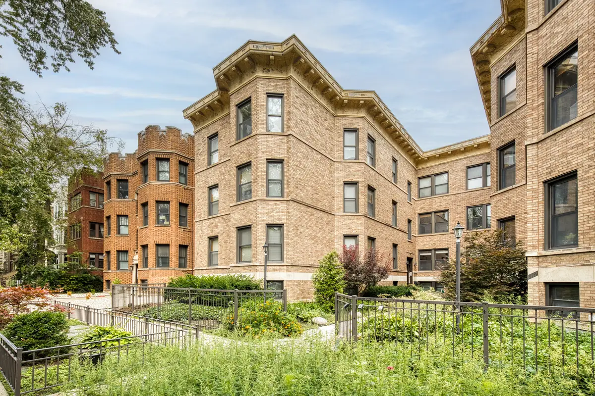 846 W Newport Avenue #2S, Chicago, IL 60657 - #1