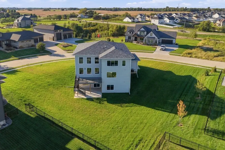 6589 Blackbird Lane, Bettendorf, IA 52722 - #3