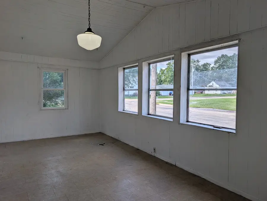 503 E Mason Street, Polo, IL 61064 - #2
