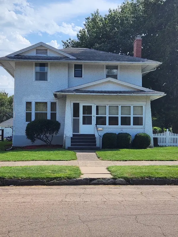 757 4th Avenue, Clinton, IA 52732
