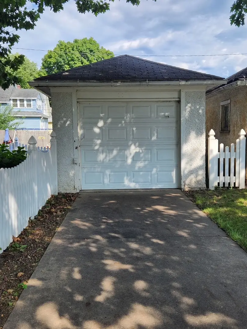 757 4th Avenue, Clinton, IA 52732 - #3