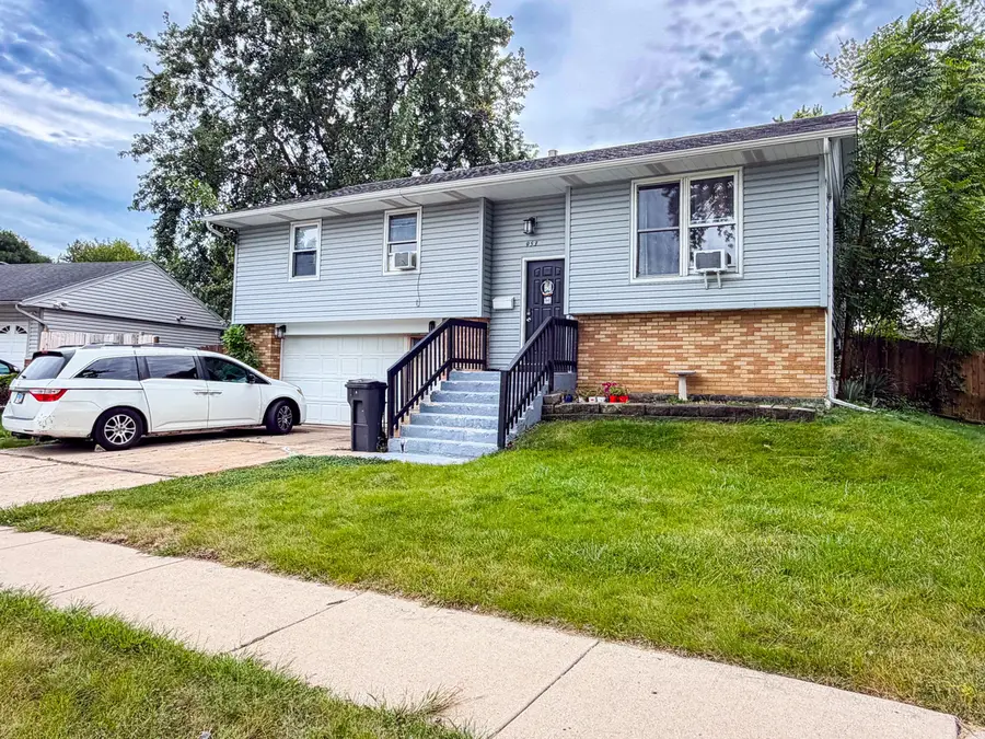 953 Miller Avenue, Streamwood, IL 60107 - #3