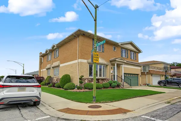 4700 N Chester Avenue, Chicago, IL 60656
