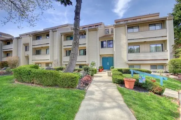2205 Melrose Drive #B, Champaign, IL 61820