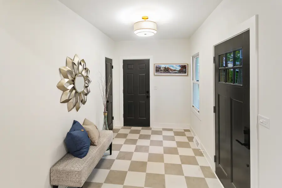 6S475 Sussex Road, Naperville, IL 60540 - #3