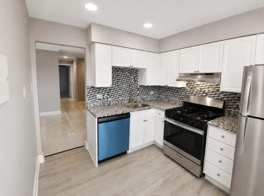 680 Marilyn Avenue #210, Glendale Heights, IL 60139 - #2
