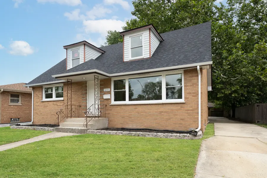 16445 Dobson Avenue, South Holland, IL 60473 - #2