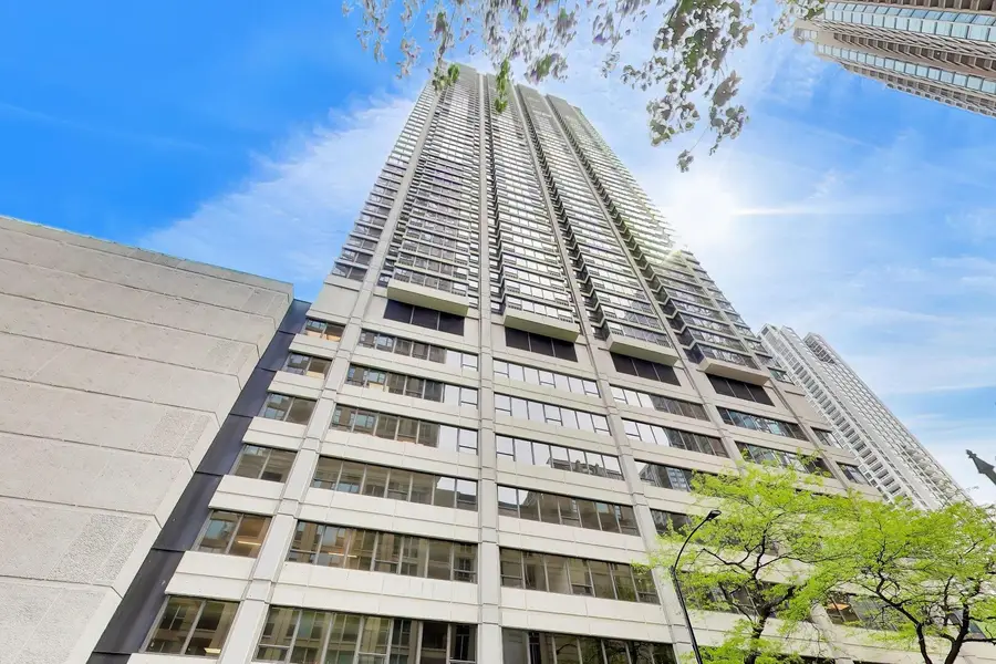 30 E Huron Street #4007, Chicago, IL 60611 - #3