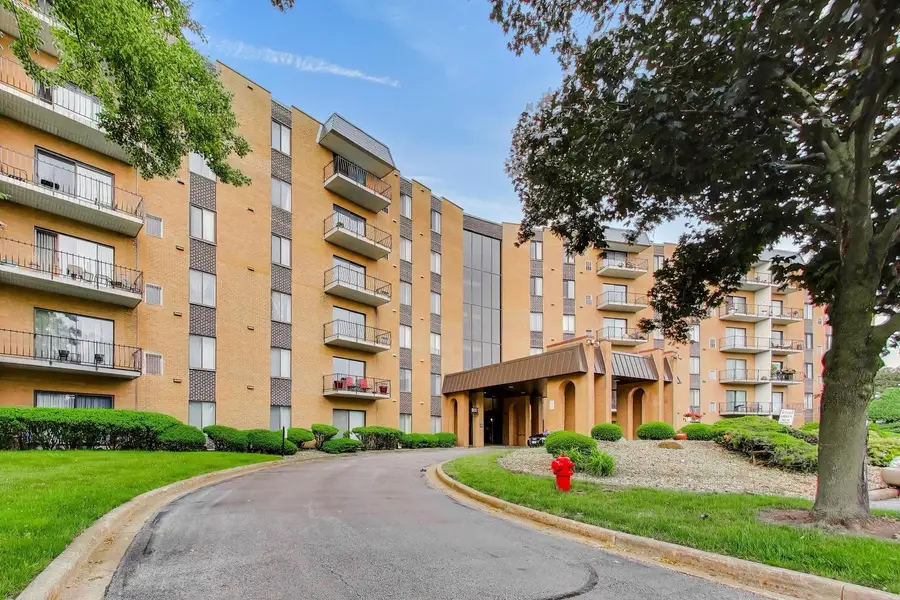 900 W Sunset Drive #409, Glenwood, IL 60425 - #3