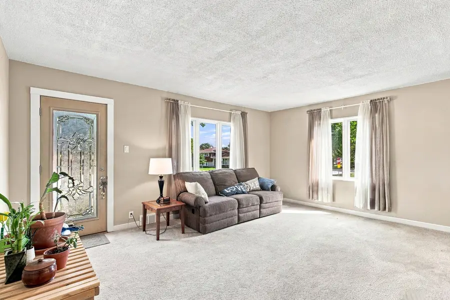 792 N Kenilworth Avenue, Elmhurst, IL 60126 - #3