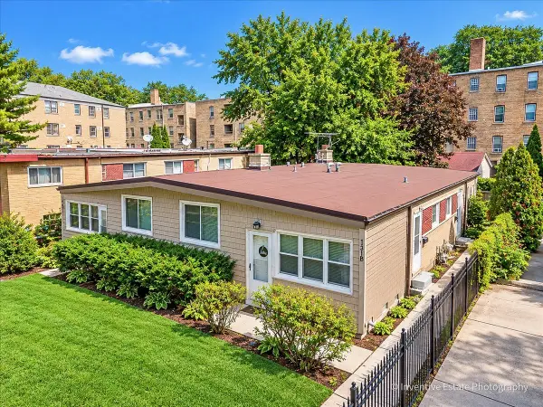 131 Callan Avenue, Evanston, IL 60202