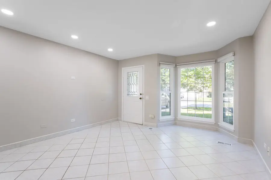 5 Marion Lane, Streamwood, IL 60107 - #3