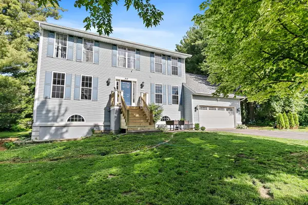 213 SW Griffin Place, Poplar Grove, IL 61065