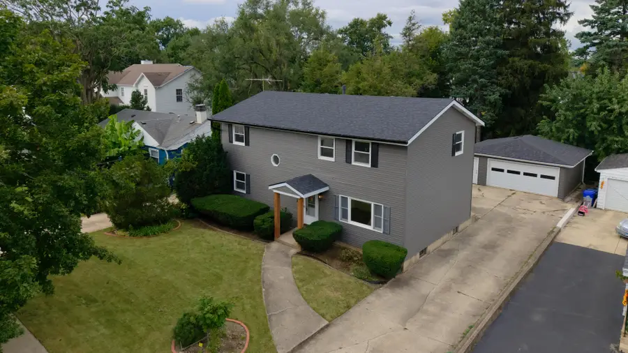 829 E Evergreen Street, Wheaton, IL 60187 - #3