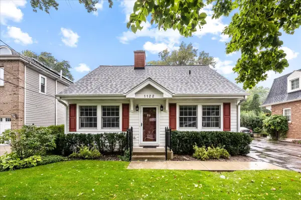 1122 Osterman Avenue, Deerfield, IL 60015