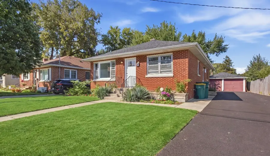 9 Ridge Road, Lemont, IL 60439 - #2