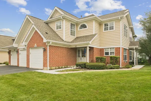 257 Sheffield Drive, Schaumburg, IL 60194