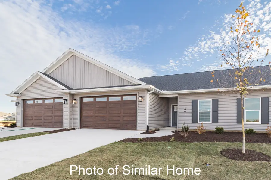 561 N 2nd Avenue, Eldridge, IA 52748 - #2