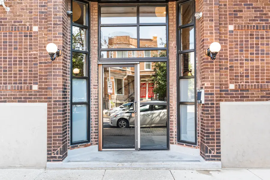 1935 N Fairfield Avenue #402, Chicago, IL 60647 - #2