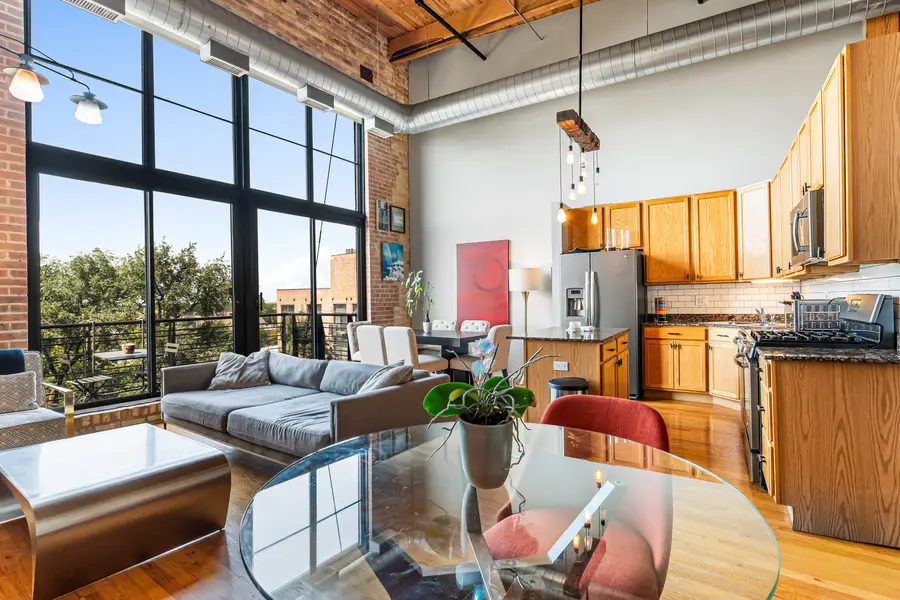 1935 N Fairfield Avenue #402, Chicago, IL 60647 - #3