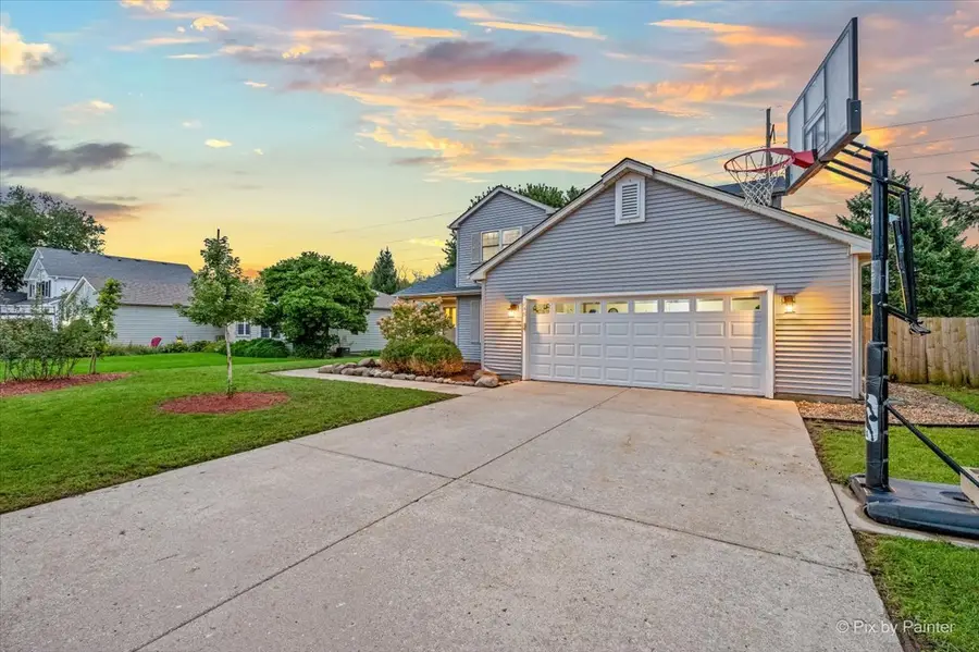 148 S Glenbrook Trail, McHenry, IL 60050 - #3