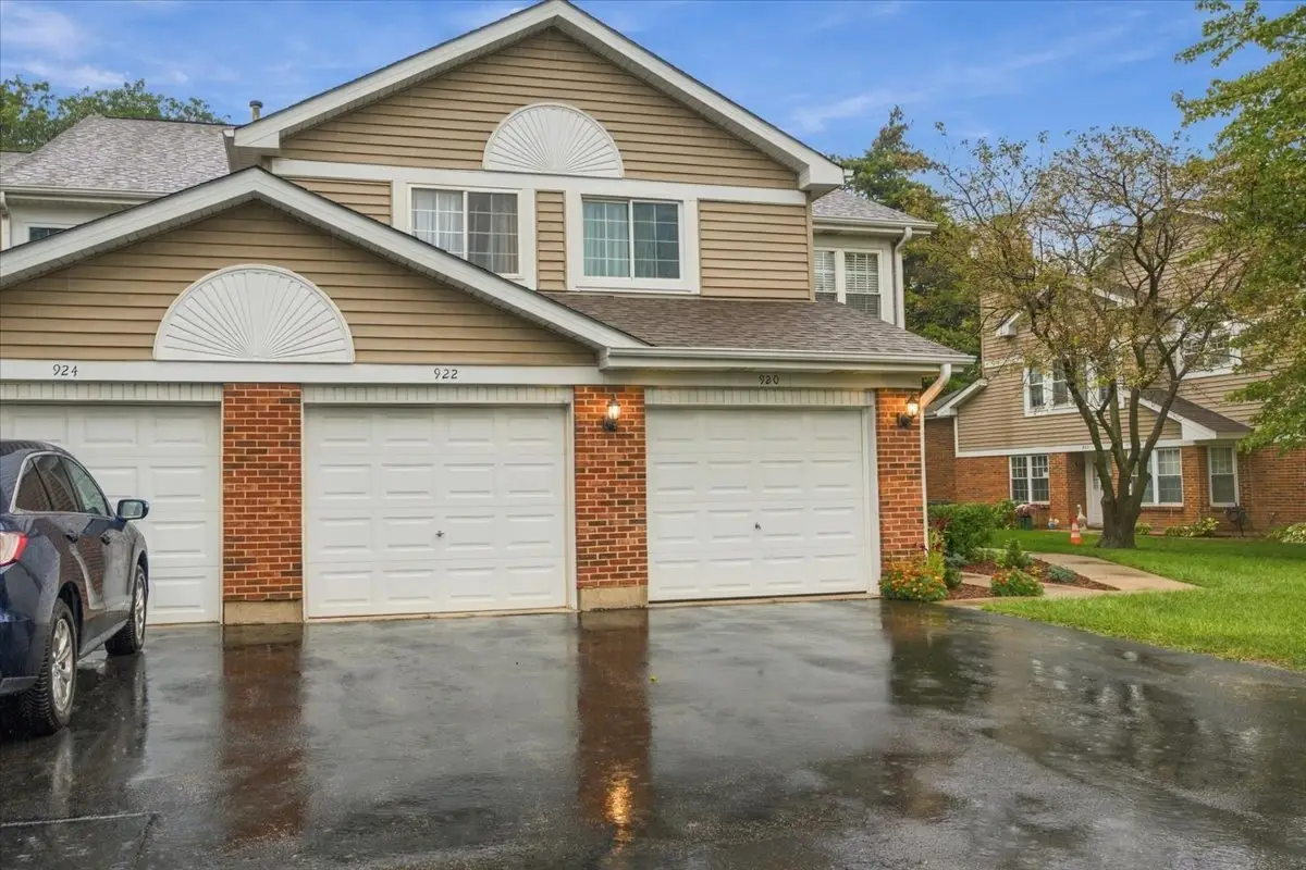 922 W Happfield Drive, Arlington Heights, IL 60004 - #1