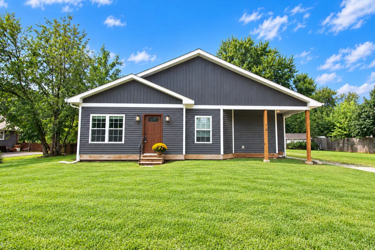 16 Grove Street, Bristol, IL 60512 - #1
