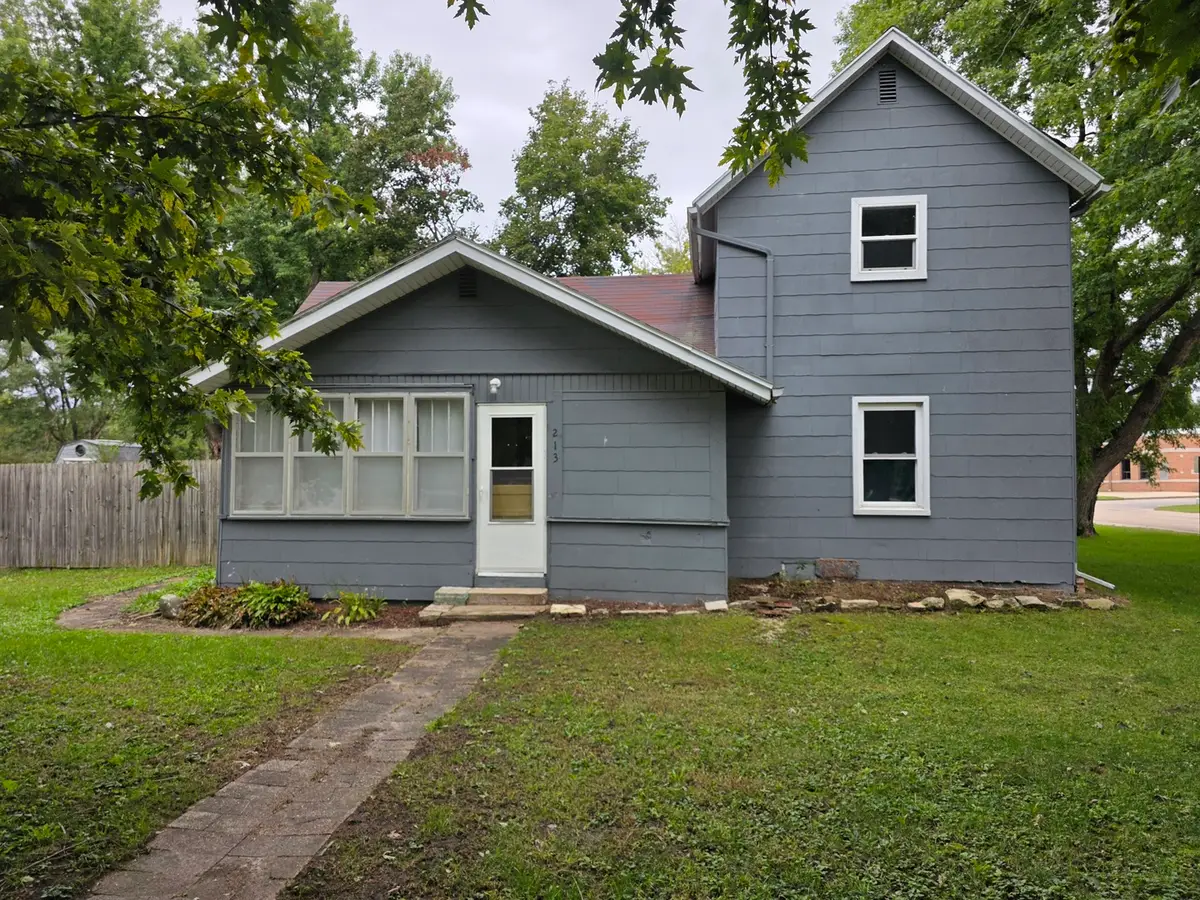 213 S Fremont Street, Tampico, IL 61283 - #1