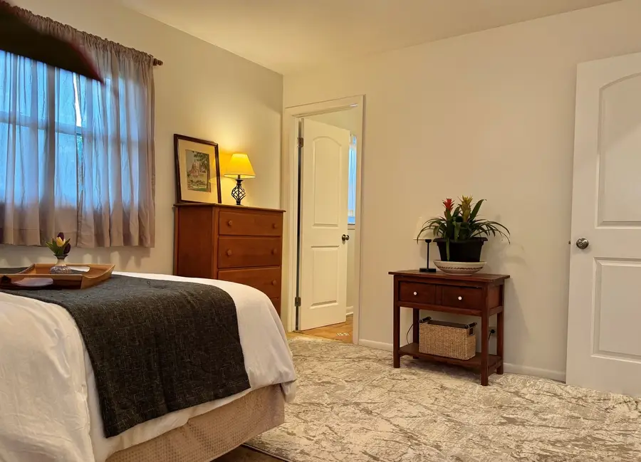 1205 E Ironwood Drive, Mount Prospect, IL 60056 - #3