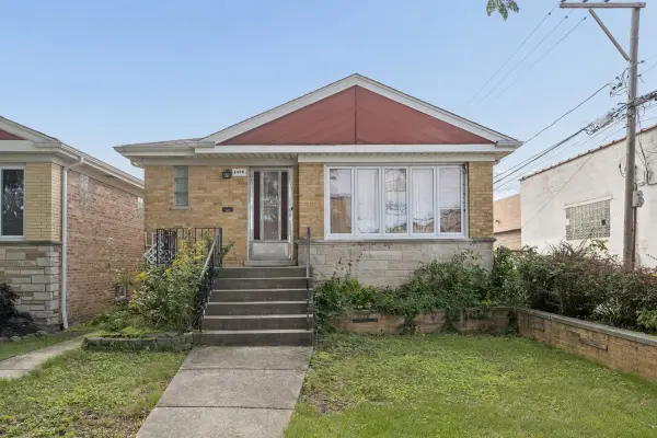 3974 N Oleander Avenue, Chicago, IL 60634