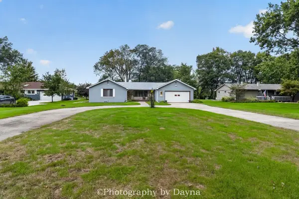1930 Bittersweet Drive, St. Anne, IL 60964