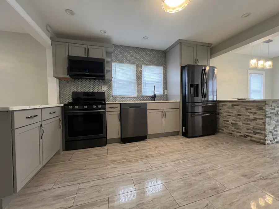 6848 W 96th Street, Oak Lawn, IL 60453 - #3