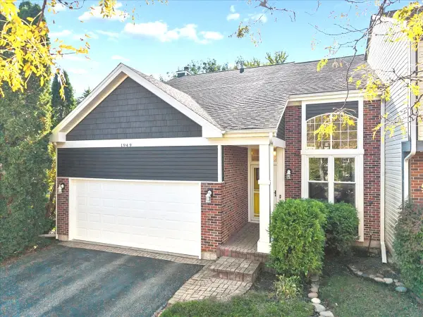 1949 Barnhill Drive, Mundelein, IL 60060
