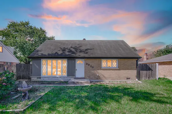 8930 Saratoga Drive, Bridgeview, IL 60455