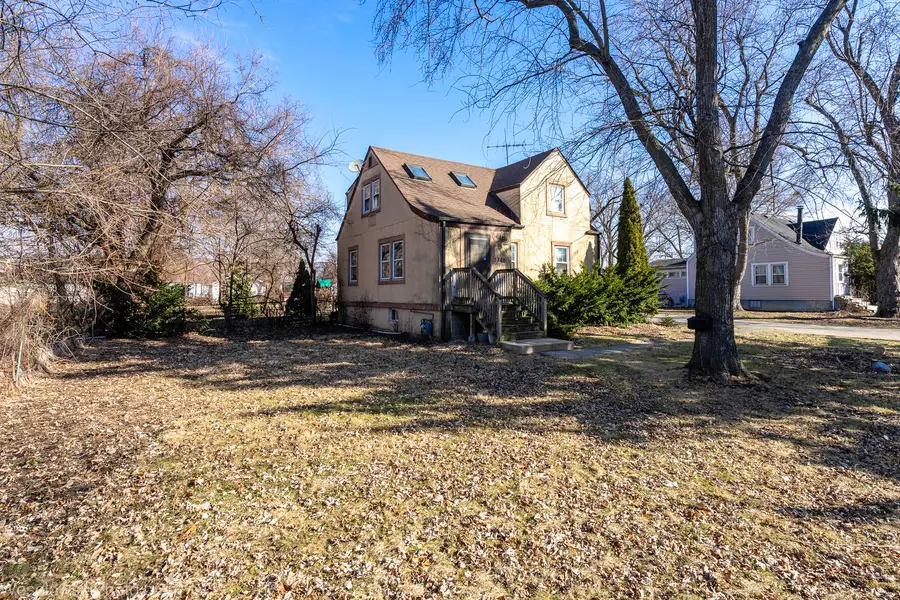 1738 Lunt Avenue, Des Plaines, IL 60018 - #3