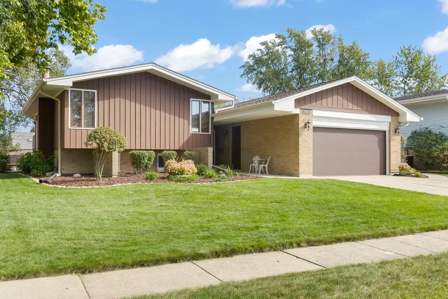 15423 Michaele Drive, Oak Forest, IL 60452 - #2