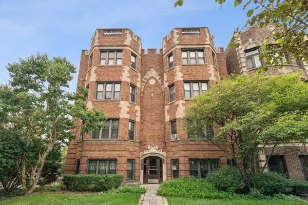 Address Withheld By Seller, Oak Park, IL 60304