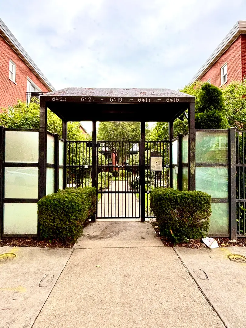6423 N Damen Avenue #3W, Chicago, IL 60645 - #1